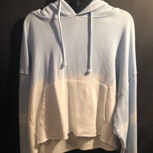 Ombré blue into white cropped sweatshirt